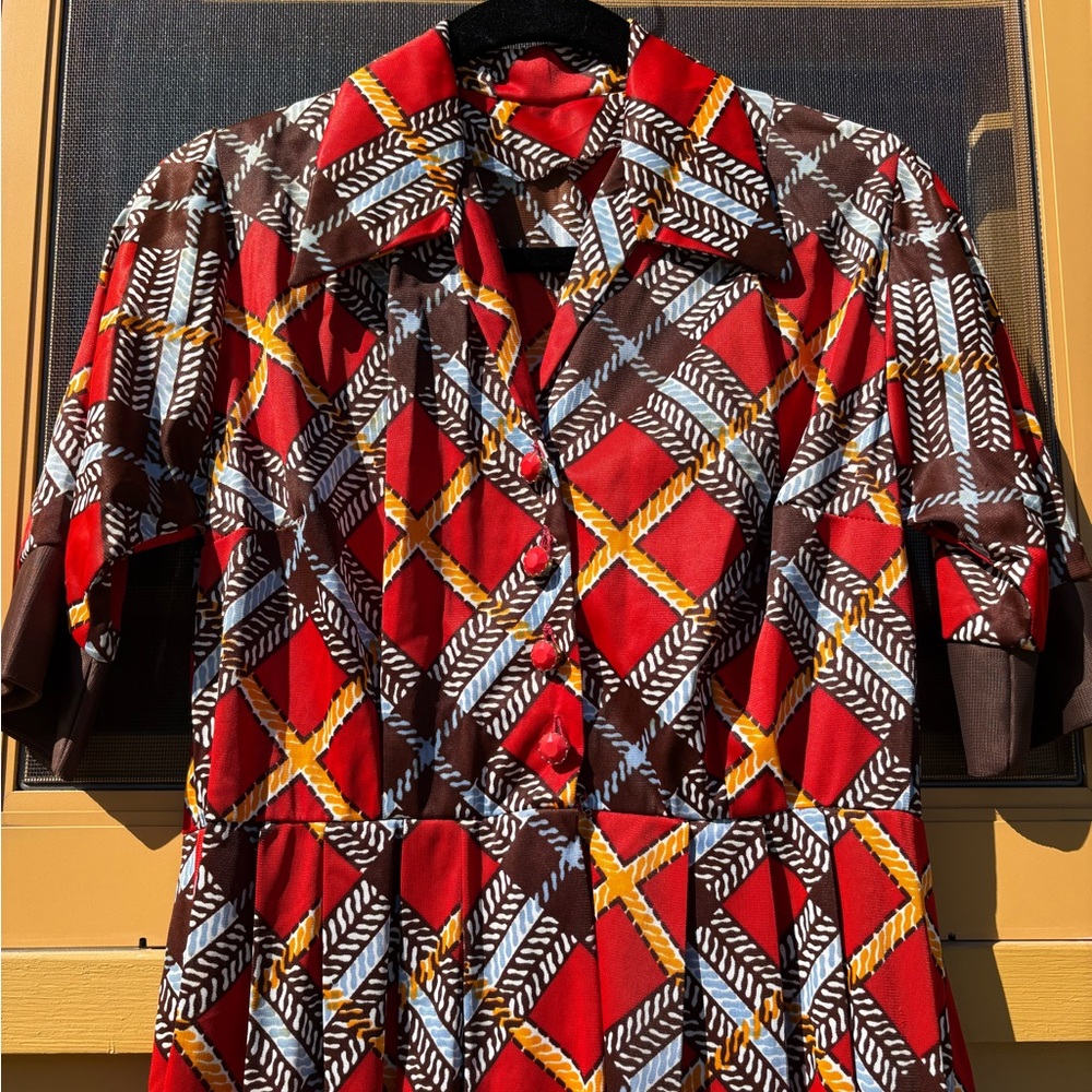Retro Geometric Shirt Dress Handmade Red Gold Buttons Trellis Holiday Party Chic - Picture 4 of 12